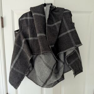 Flannel Gray Reversible Poncho Wrap With Arm Holes Women's One Size Fits Most